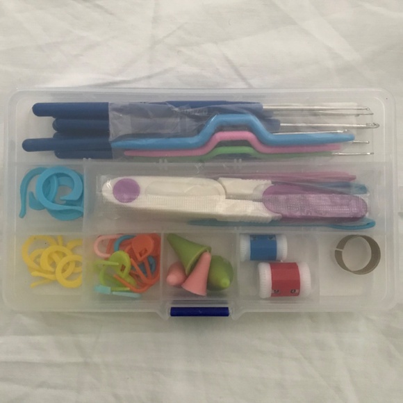 NEW Crochet Set Kit Beginner 8 Hooks 0.6mm to 1.75mm Amigurumi - Picture 6 of 6